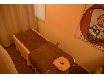 優勝リラ!!/全身もみほぐし