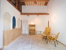 STEP3｜扉を開けると、やさしい灯りの空間