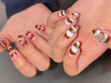 ロサアスールネイル(RosaAzul nails)の雰囲気（★持ち込みやり放題大人気キャラパーツでy2kギャルなお手元に♪）