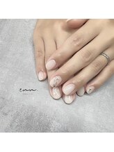 エン 中崎町(enn.)/ホワイトカラー × ラメ