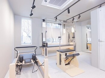 あるく 関内店の写真/女性の美しさを引き出すための、完全個室のサロンで徹底サポート★運動を習慣化し、理想のボディラインへ♪