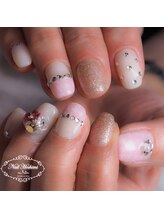 ジュジュ(Juju)/千鳥格子ネイル