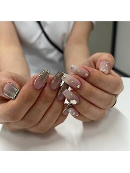 ウズ(UZU)/大人カジュアルネイル