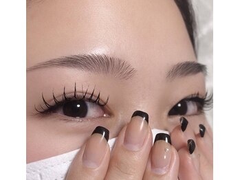 ビースタイル(B-style)の写真/心満たされる癒やし空間へ★LEDまつエクで持続力アップ！
