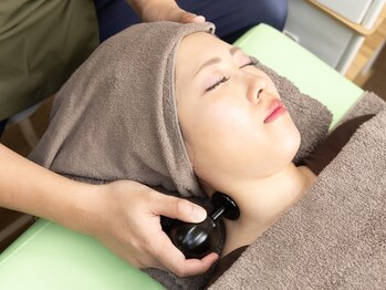佑接骨院(たすく接骨院)/フェイシャル施術