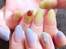 エスネイル(Snail)/可愛いてんとう虫アート