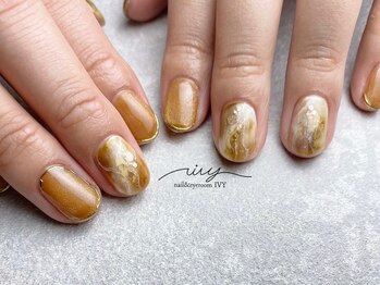 アイヴィー(IVY)/ニュアンスネイル