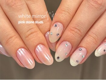 ノラネイル ウメダ(NORA nail UMEDA)/ホワイトオーロラ