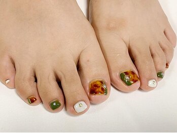 ミナネイル(mina-nail)/フットネイルもべっ甲デザイン