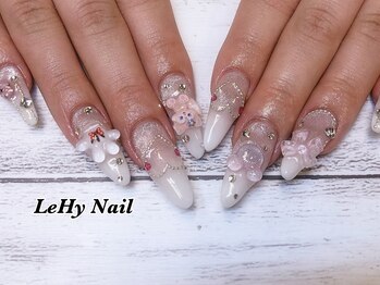 レヒネイル(LeHy nail)/ホワイト×キャラクターネイル