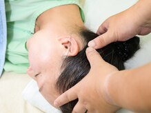 キュアハンズ 大森の雰囲気（肩こり、食いしばりには側頭筋をほぐしましょう）