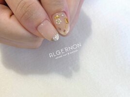 ビジューネイル