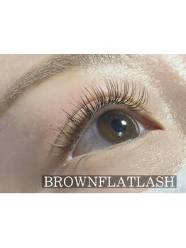 ナチュラル上品な目元にしたい