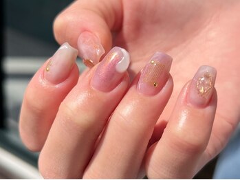 イロ(iro)の写真/【春日井/10:00～21:00まで営業しているサロン】お出かけ前の主婦さんやお仕事終わりの方にもぴったり♪