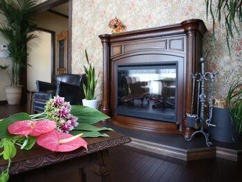 ヘルス アンド ビューティ 波の音(Health ＆ Beauty 波の音)/インテリア（暖炉）