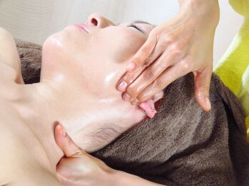 エステ サロン ヒロコ/フェイシャルストレッチ