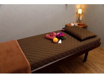 イザナイ 横浜スタジアム店(IZANAI)/施術ベット