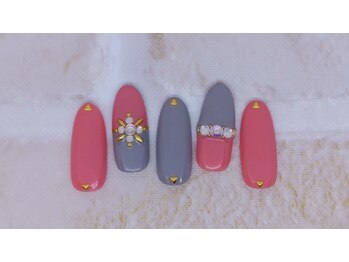 シャンティー ヒラギシ(Shanti hiragishi)/