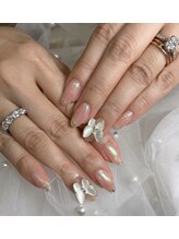 ジーナ 豊洲ベイフロント(Zina)/蝶々パーツストーンネイル