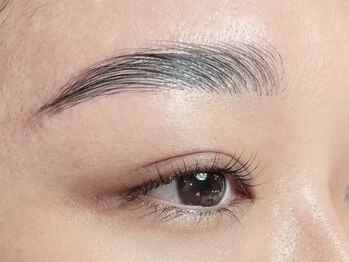 ヨーク(YOKE)の写真/【眉が変われば印象が変わる】ナチュラルだけど垢抜ける黄金比美眉に！