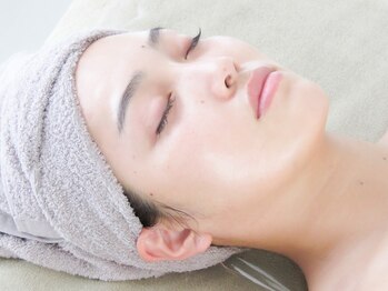 イベリス(Iberis)/韓国肌管理で水光肌に！