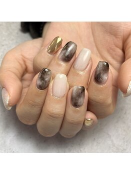 アンドエミニー エン ラボーテ(& EMINY 艶 la beaute)/ニュアンスネイル