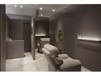 アヴィ CoCoLo新潟店(A'VI)/まつげ、アイブロウは半個室で