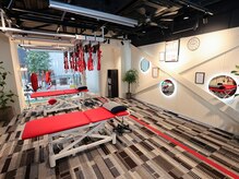 リコラボ 名古屋栄店(RECOLABO)の雰囲気（明るく開放的な空間でリラックスしながらトレーニングを♪）