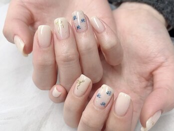 【定額デザイン】小花柄ネイル