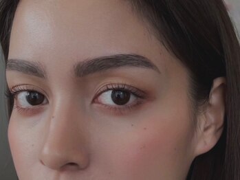 代々木上原美容室ノ上の写真/ハリウッドブロウリフト+Waxで自眉を活かせる理想のアイブロウを叶える。