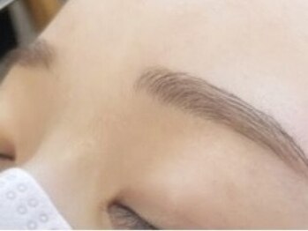ビュー(V.I.E.W)の写真/お顔の印象の80%は眉毛で決まる!骨格やお好みから"黄金比×理想の眉毛"ご提案♪【美眉アイブロウWAX¥4400】