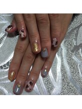 シュエット(Chouette)/ホワイトべッ甲ネイル