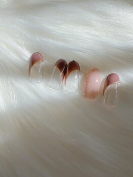 ミテソロ(mi tesoro)/2024年12月定額ネイル 5500