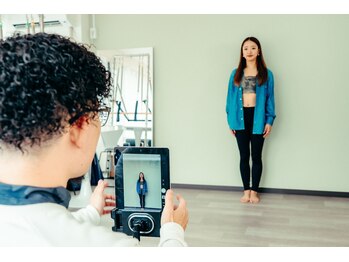 スタジオネコノビ/姿勢・動作チェック