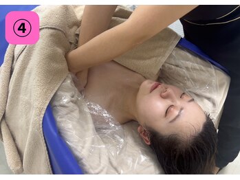 女神のデトックス 仙台店/4.施術~デコルテ~