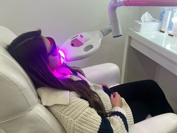 エクシアホワイト 広島袋町店/セルフホワイトニングの様子☆