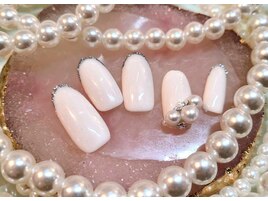 ビジューネイル