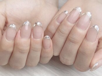 ヴィヴィアン ネイル(Vivian nail)/ガラスフレンチsilver