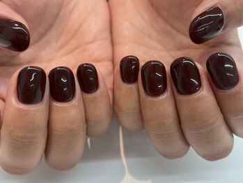 キルナリビング(kiruna living)/ボルドーカラー。