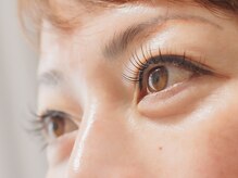 グローアイプラス(glow eye+)/LEDエクステ100本