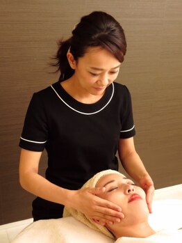 エステティックサロン ティーナの写真/【今だけ限定の特別価格】韓国発！話題の“レモンボトル”でスッキリ小顔に！理想のフェイスラインへ