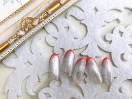 ラメ×ピンクフレンチネイル
