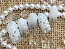 アンティム(Intime)/ホワイトレース