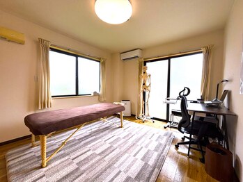 整体院優 越谷院(YU)/</肩こり/首こり/肩甲骨/リンパ>