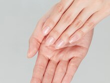 深爪や平たい爪、反り爪など、爪の形にお悩みではありませんか？