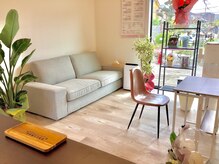 草津なお整骨院　naoトレーニングスタジオ/待合室の雰囲気
