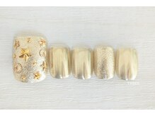 スリー 自由が丘(THREE)/ゴールドスターネイル