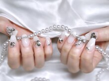 ファネル 京橋(FANELU)/リボン/Ｖカット/ホワイト