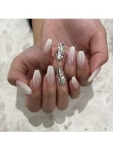 アンダーバーホワイトプラス 南海難波店(_WHITE+)/ストーン敷き詰め