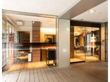 ヴィラアンドテラス(Villa×terrace)/villa×terrace 美容室側の入口